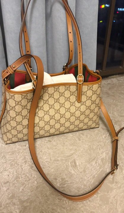 GG Emblem medium tote bag photo review